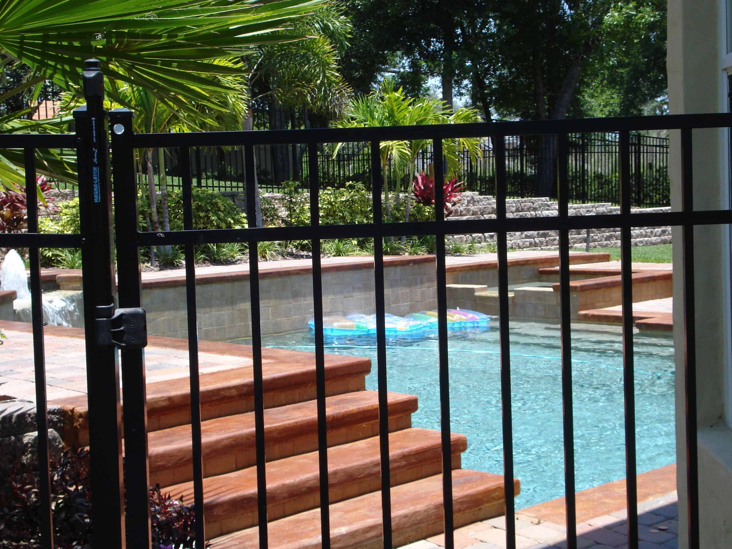 Installing a Pool Fence in Orlando – Pool Code