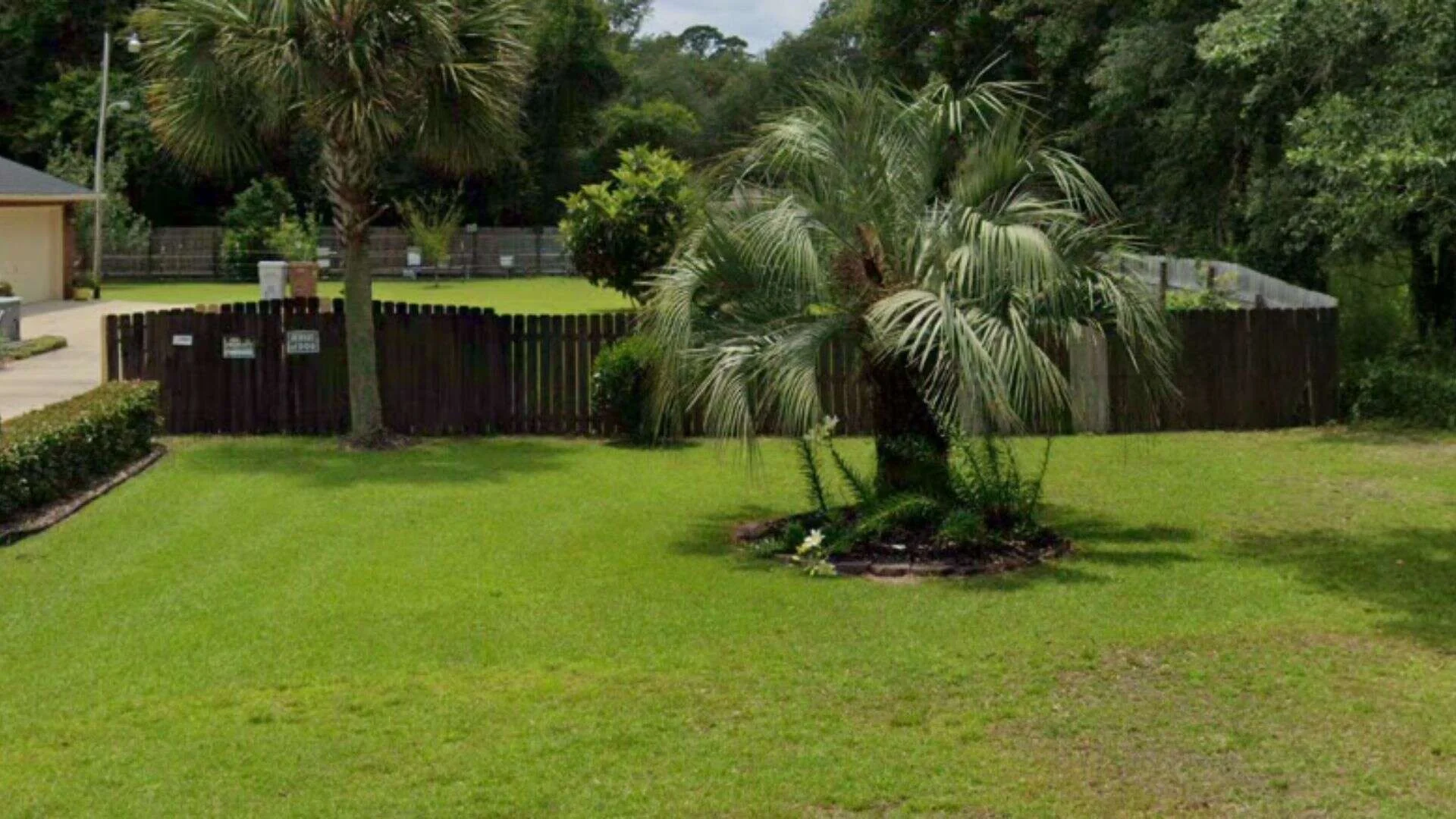 before and after fence replacement
