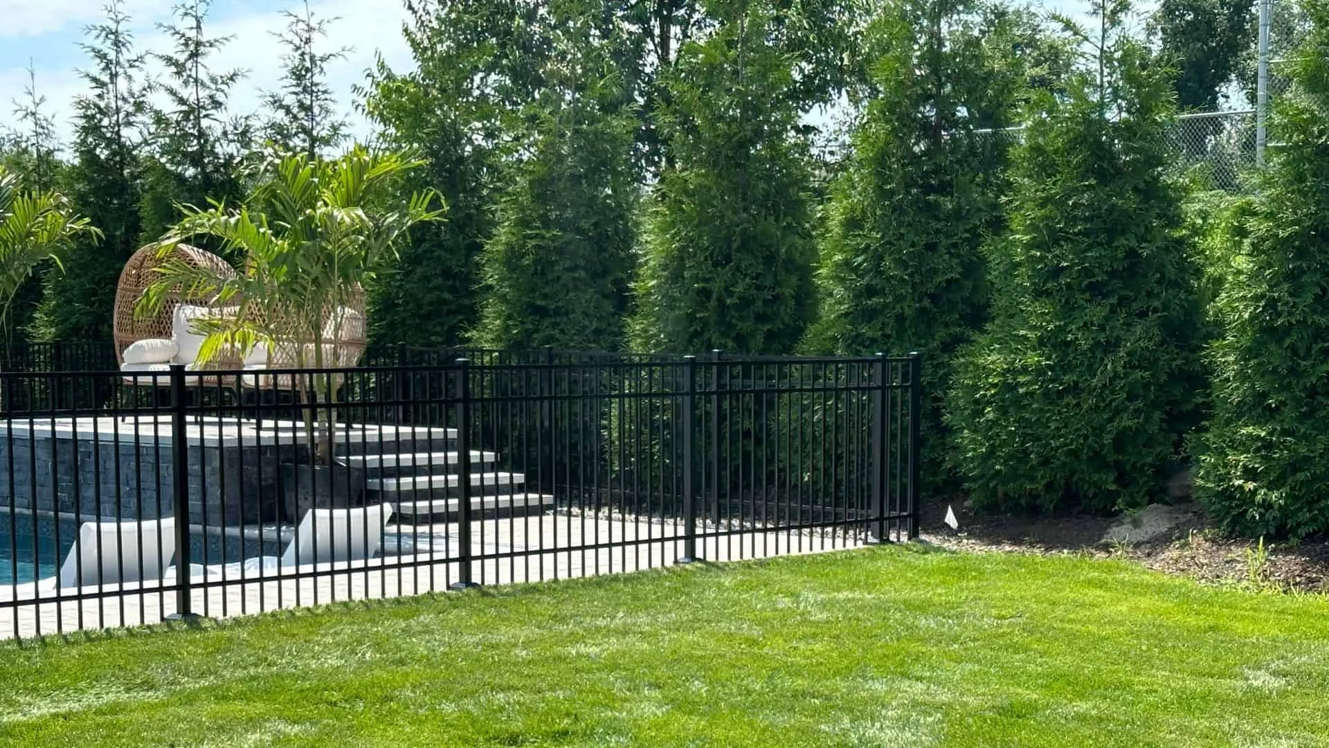 pool fence company