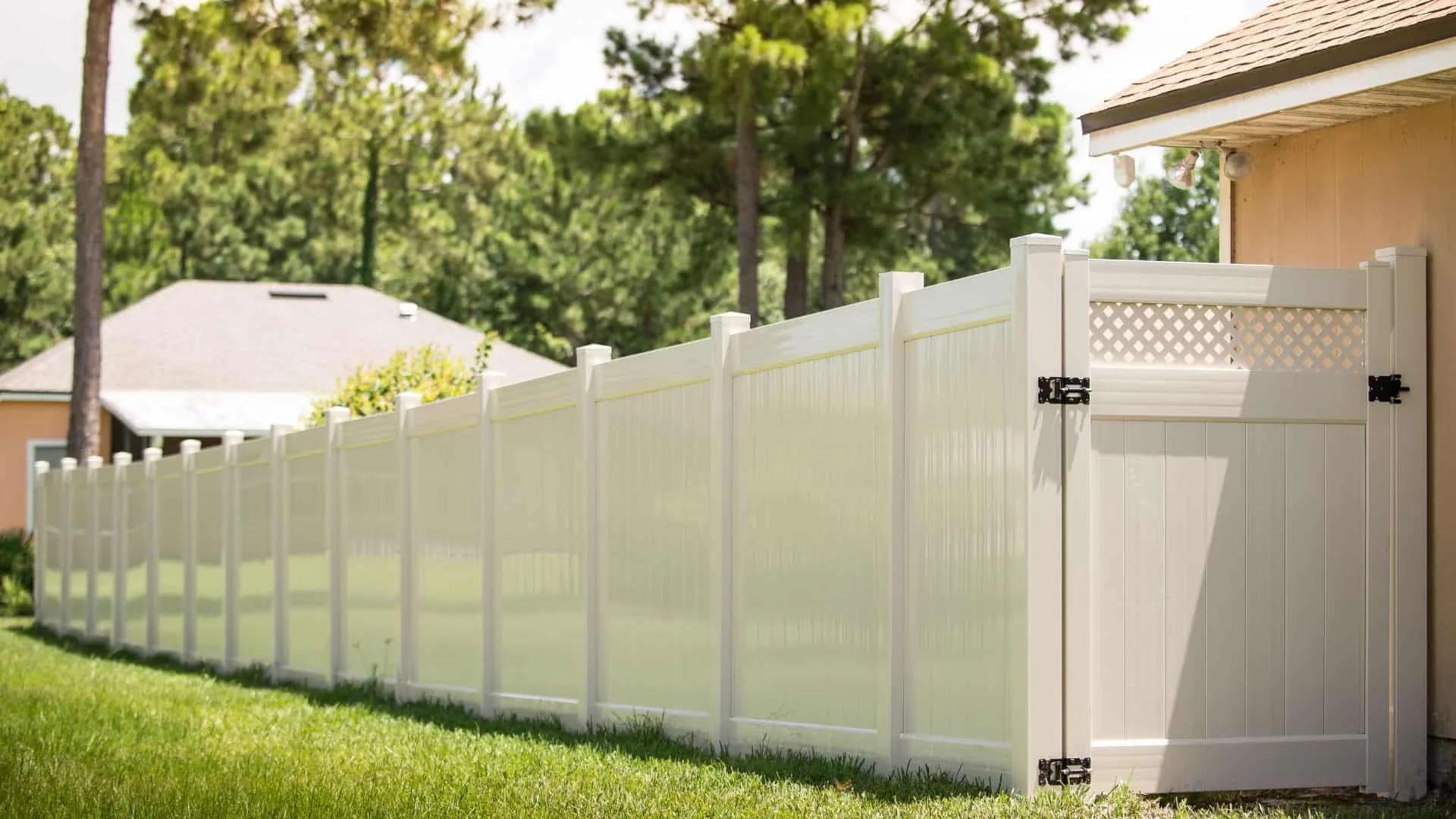 vinyl fence contractor Ridgefield