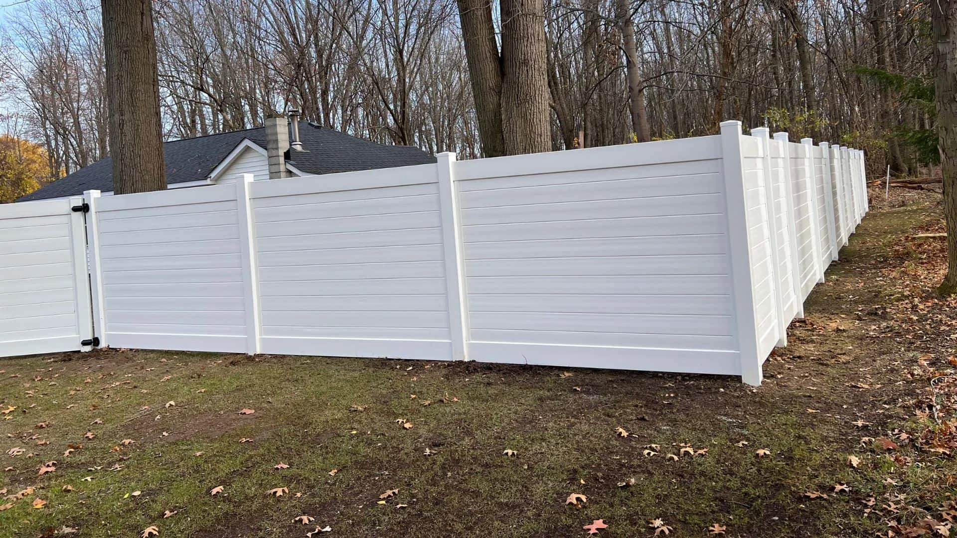 Solid vinyl fence installers